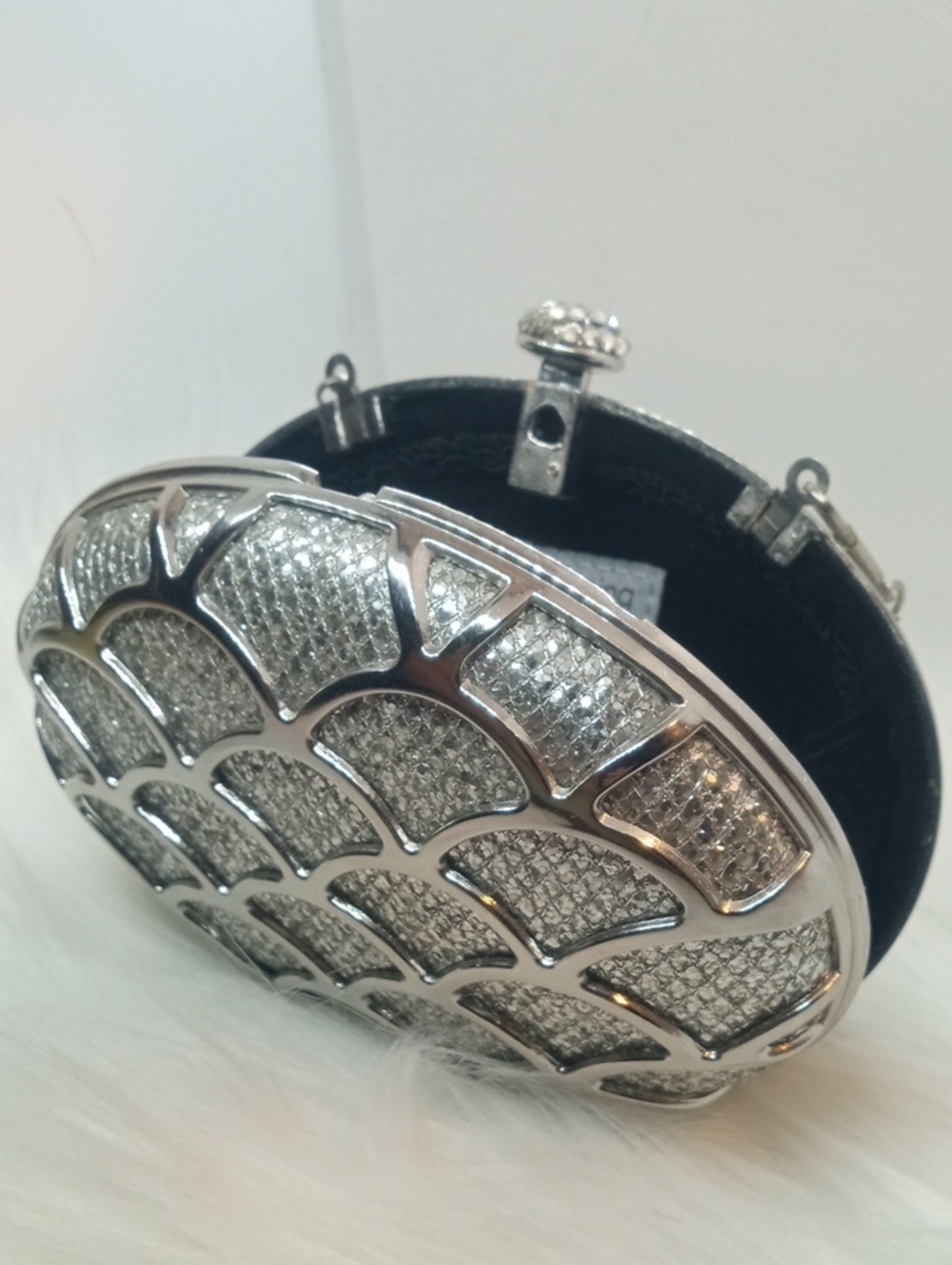 CHARMING CHARLIE METAL MINIWRISTKET/CLUTCH - Picture 6 of 9